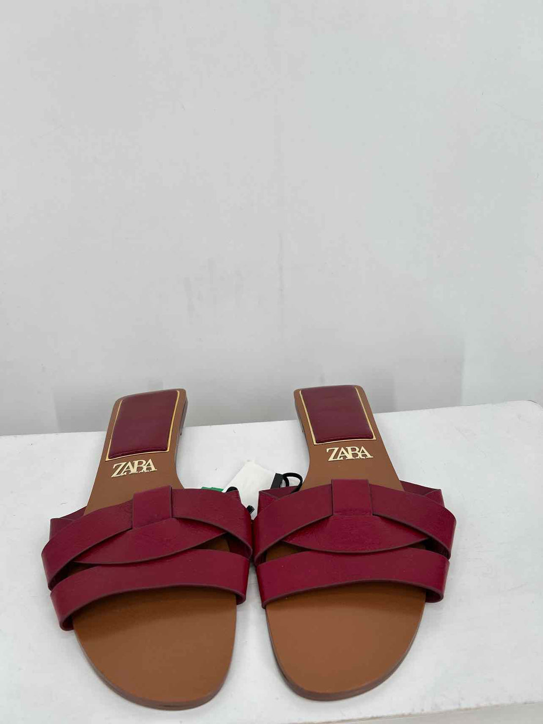 Zara Women Size 40 (9-9.5) Dark Red NWT Sandals