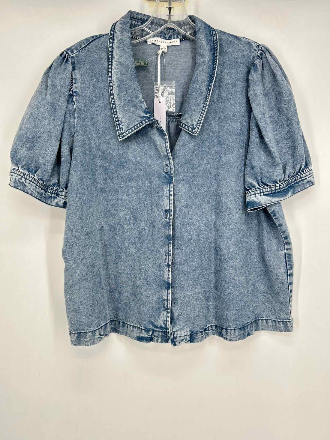 Jane And Delancy Size L Denim NWT Short Sleeve