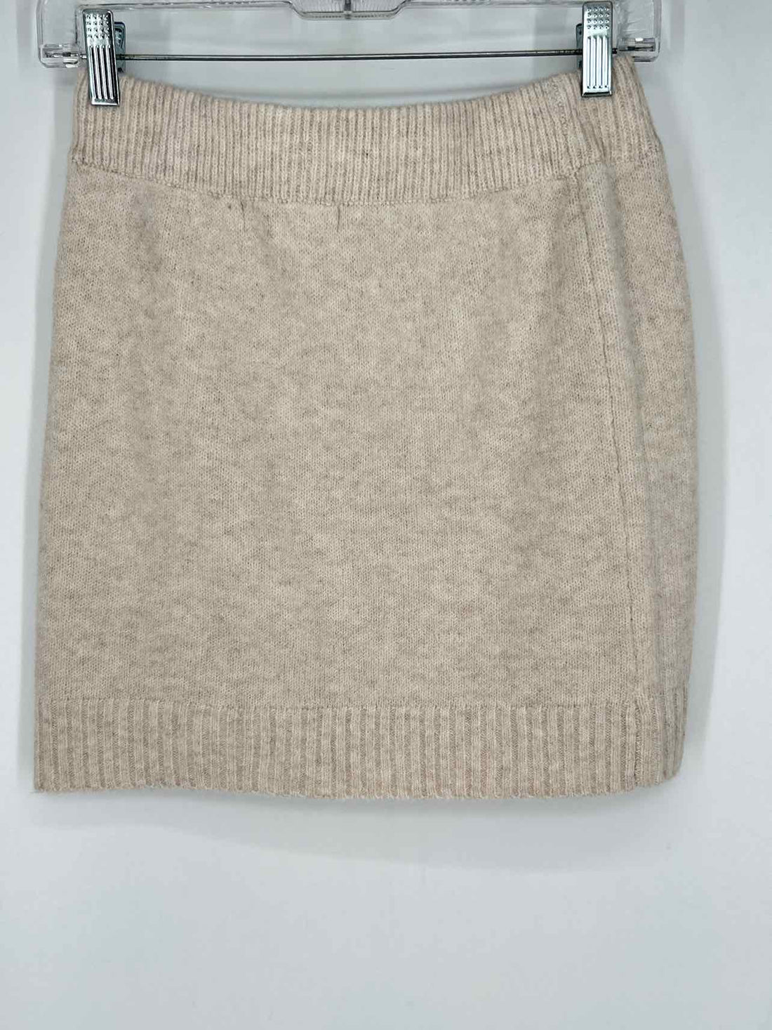 Klesis Size M Cream Sweater Skirts