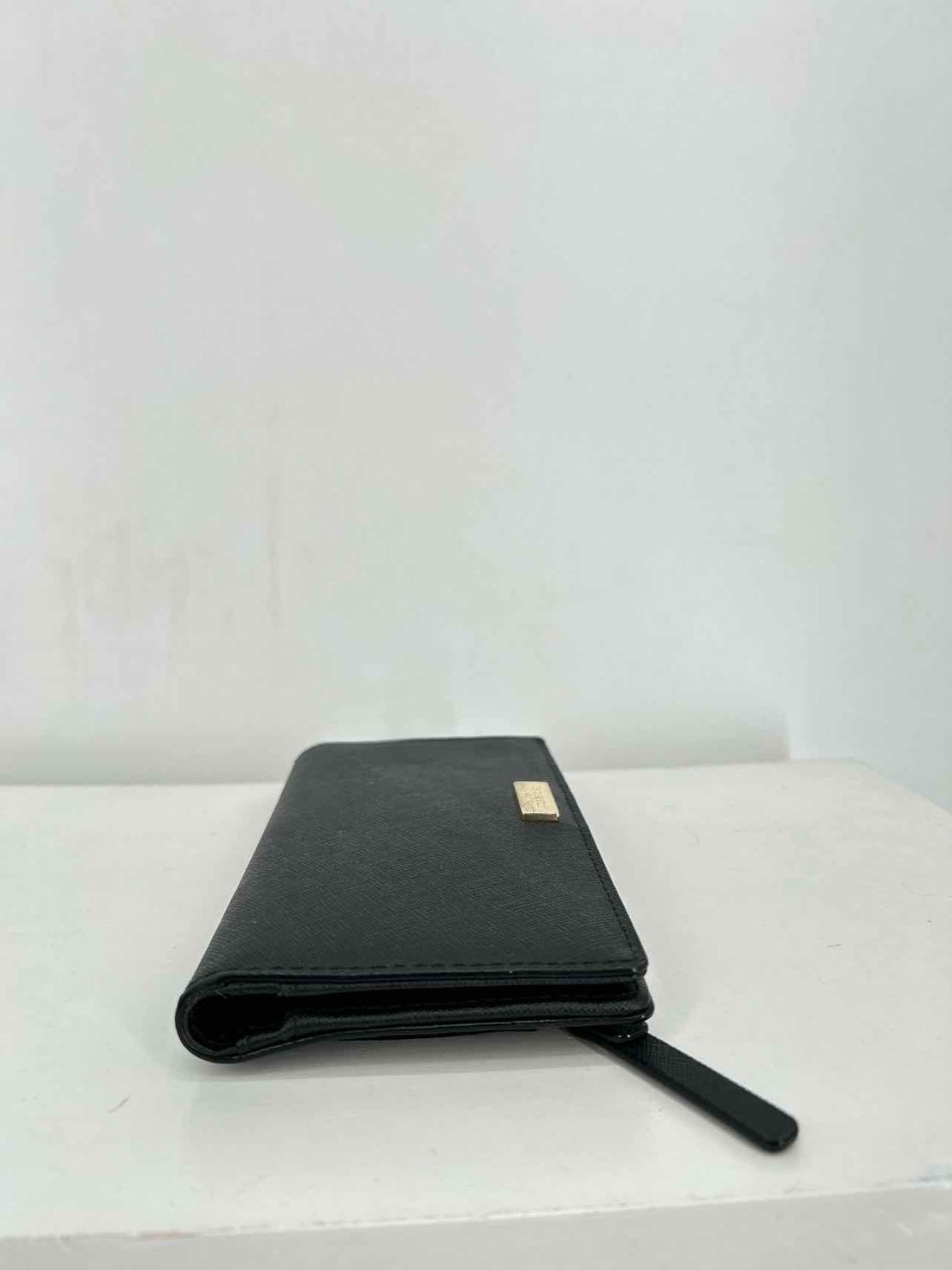 Kate Spade Black Saffiano Leather Pre Owned Wallet