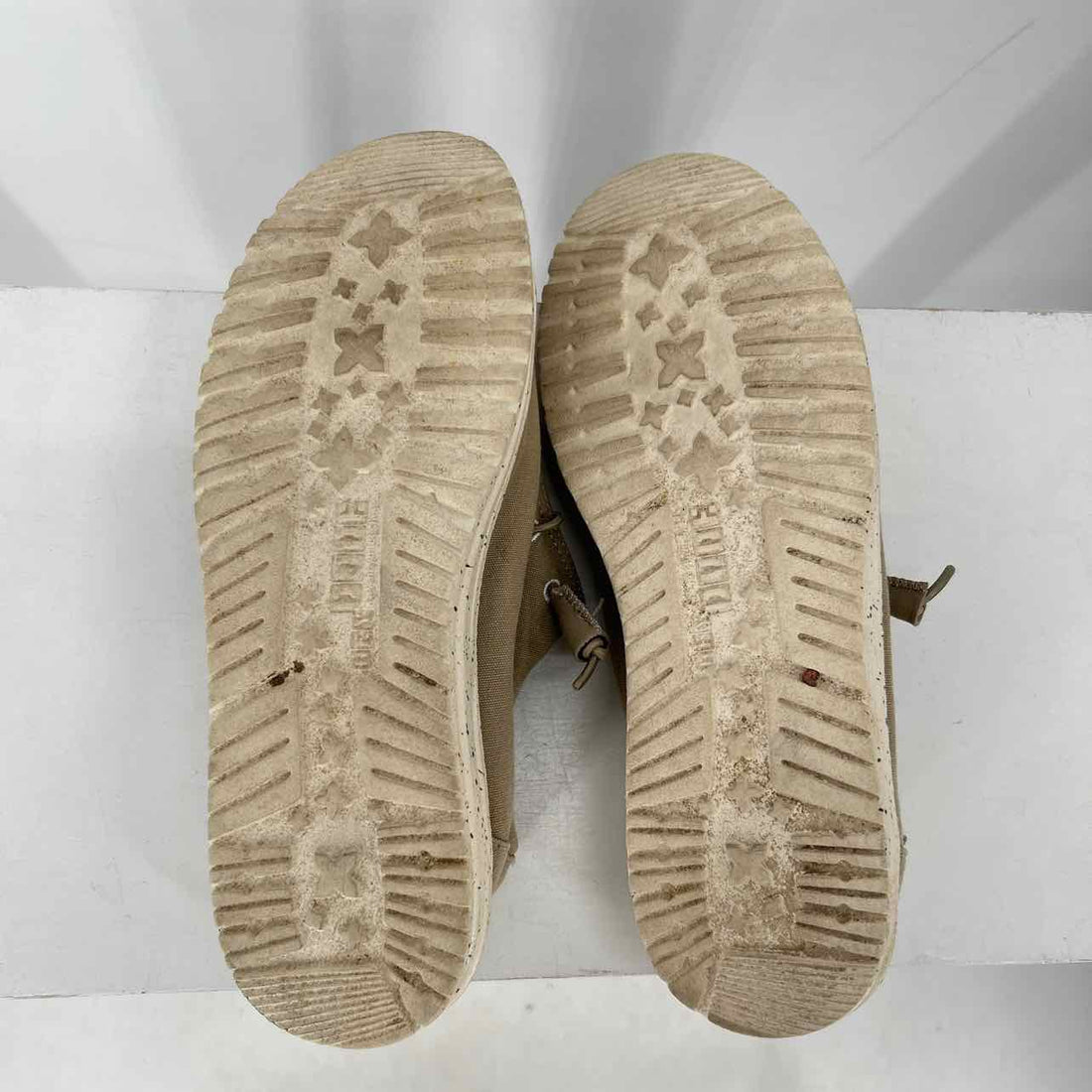Hey Dude Women Size 8 Khaki Sneakers