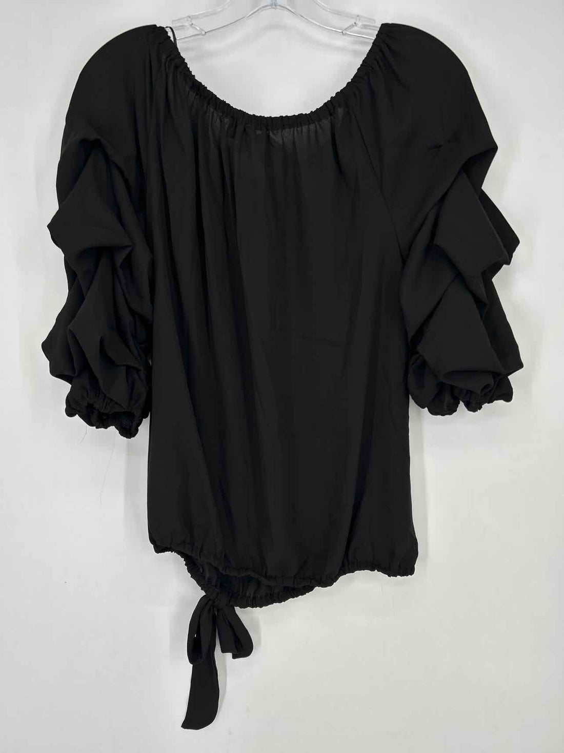 CeCe Size L Black NWT Long Sleeve