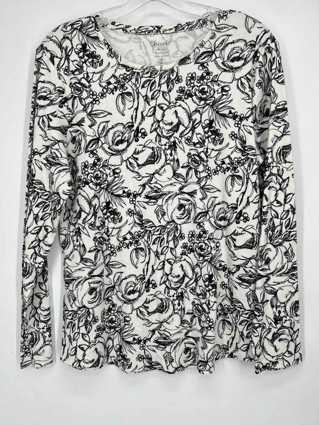 Chicos NWT Size 2 Black & White Print Long Sleeve