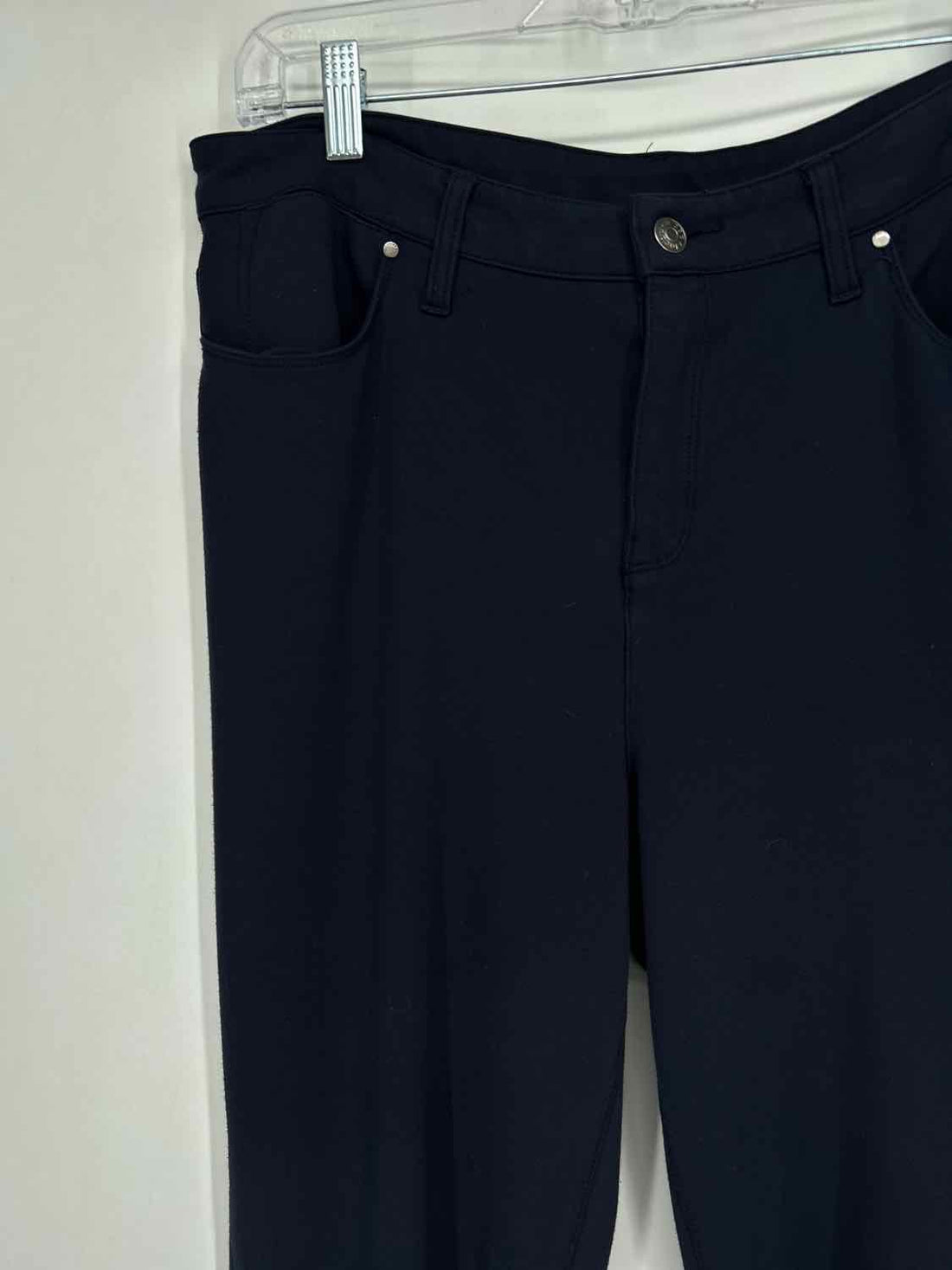Chicos Size 1.5(10) Navy Pants