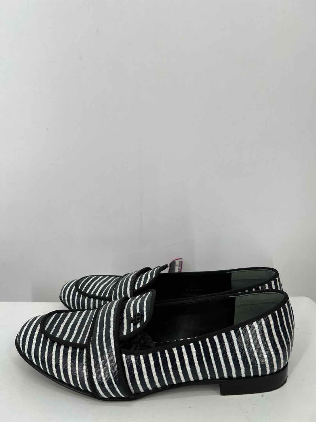 Tory Burch Women Size 7.5 Navy & White Striped Loafers