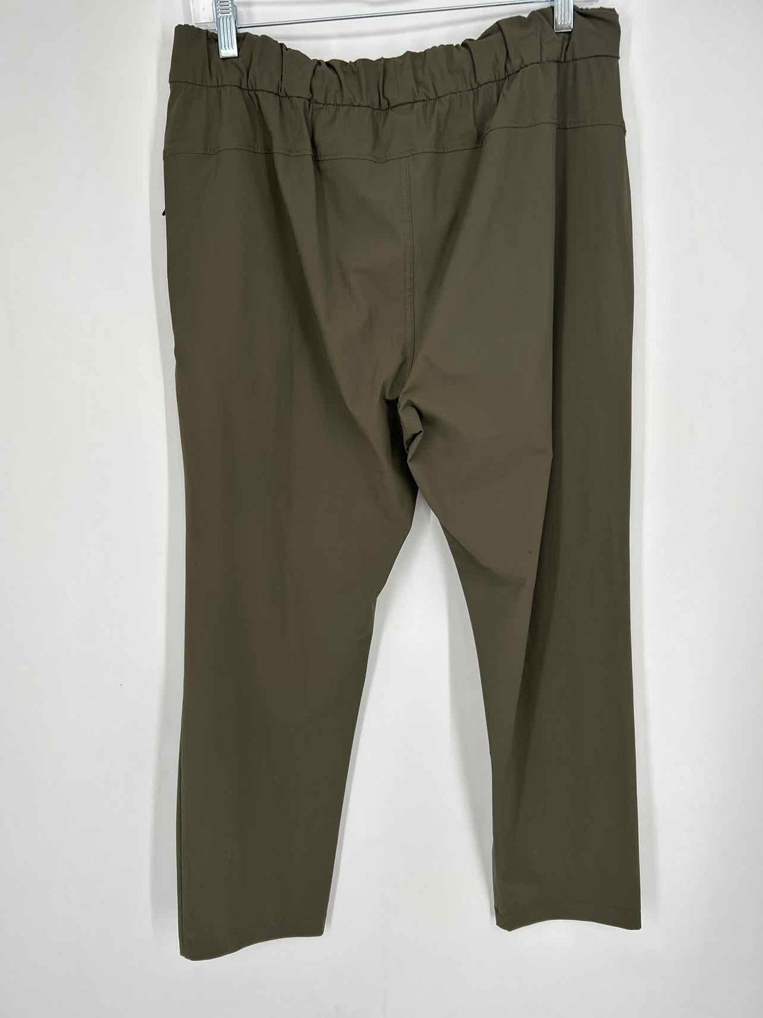 Vuori Size XL Dark Olive Gray Active Pants