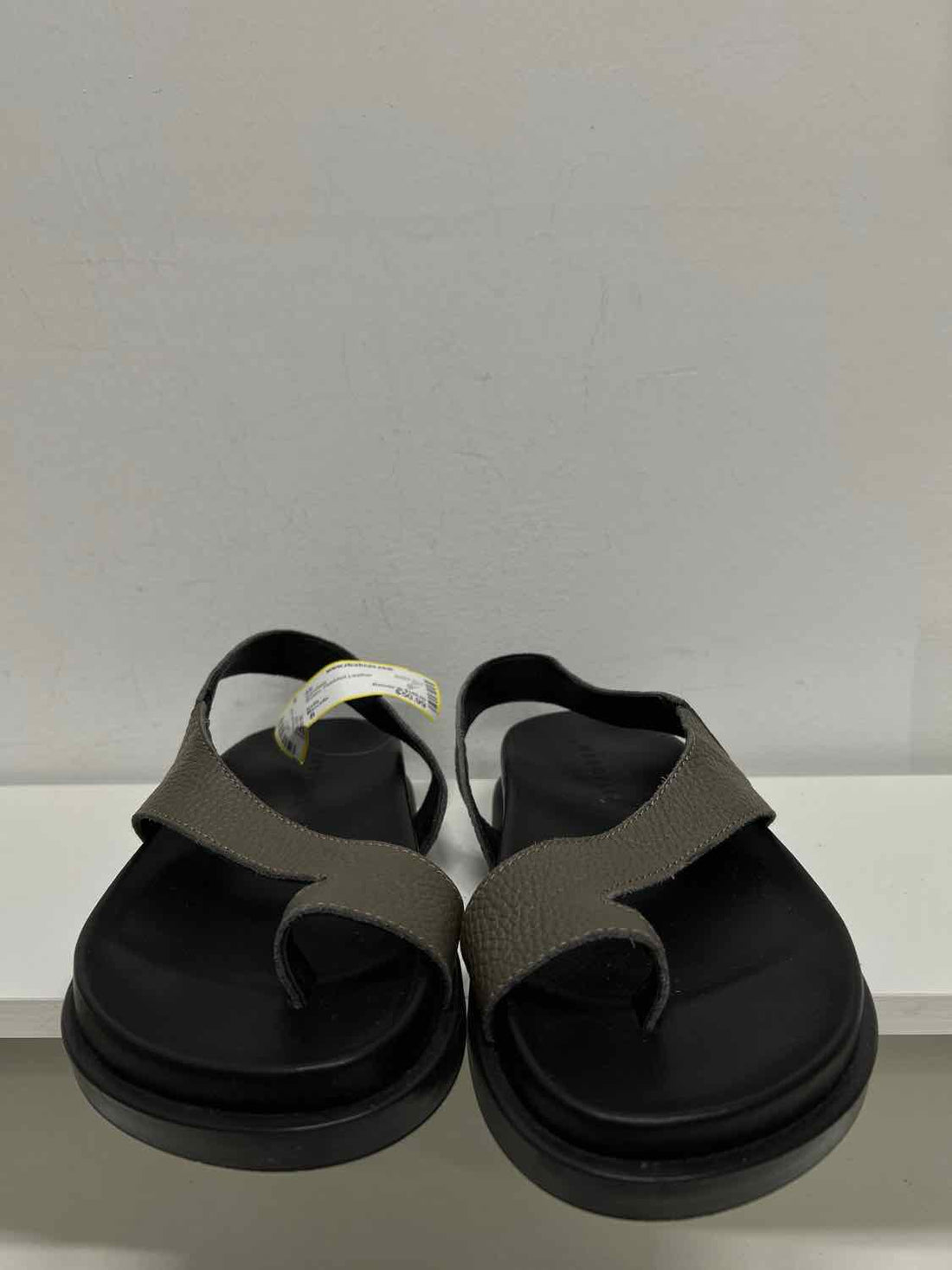 Marcella Women Size 8 Brown Pebbled Leather Sandals