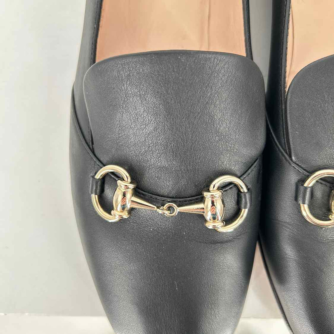 Gucci Loafer with horsebit Women Size 38.5 Black Pre Owned Leather LUXURY