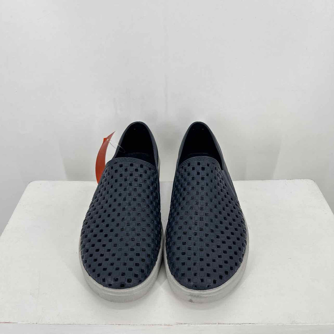 Layer 8 Women Size 8 Navy Sneakers