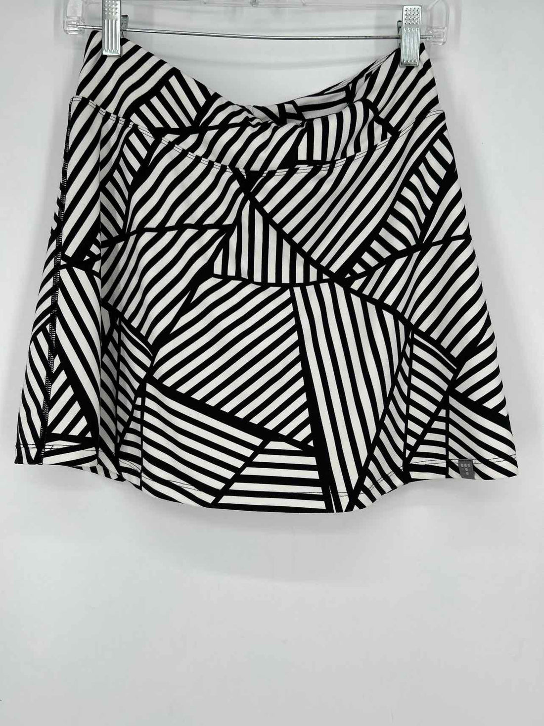 Title Nine Size S Black & White Active Skorts