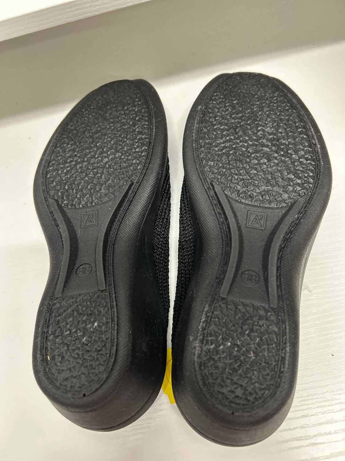 Arcopedico Women Size 38 Black Wedges