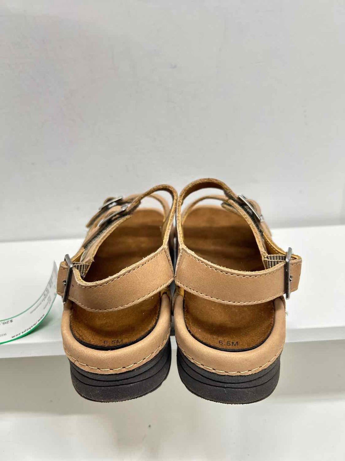 Barefoot Freedom Women Size 6.5 Tan Sandals