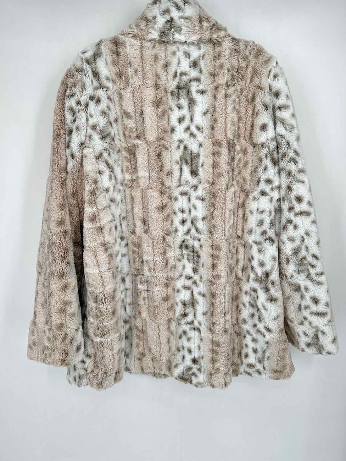 Dennis by Dennis Basso Size 1X White Leopard Faux Fur Jacket