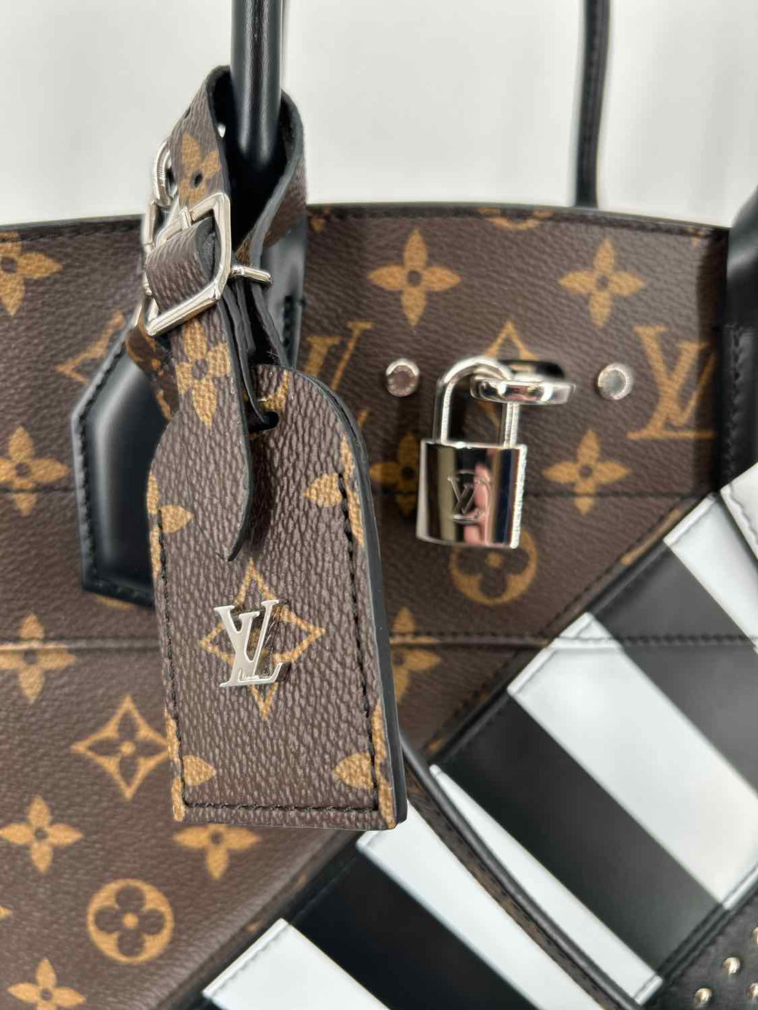 Louis Vuitton City Steamer LUXURY