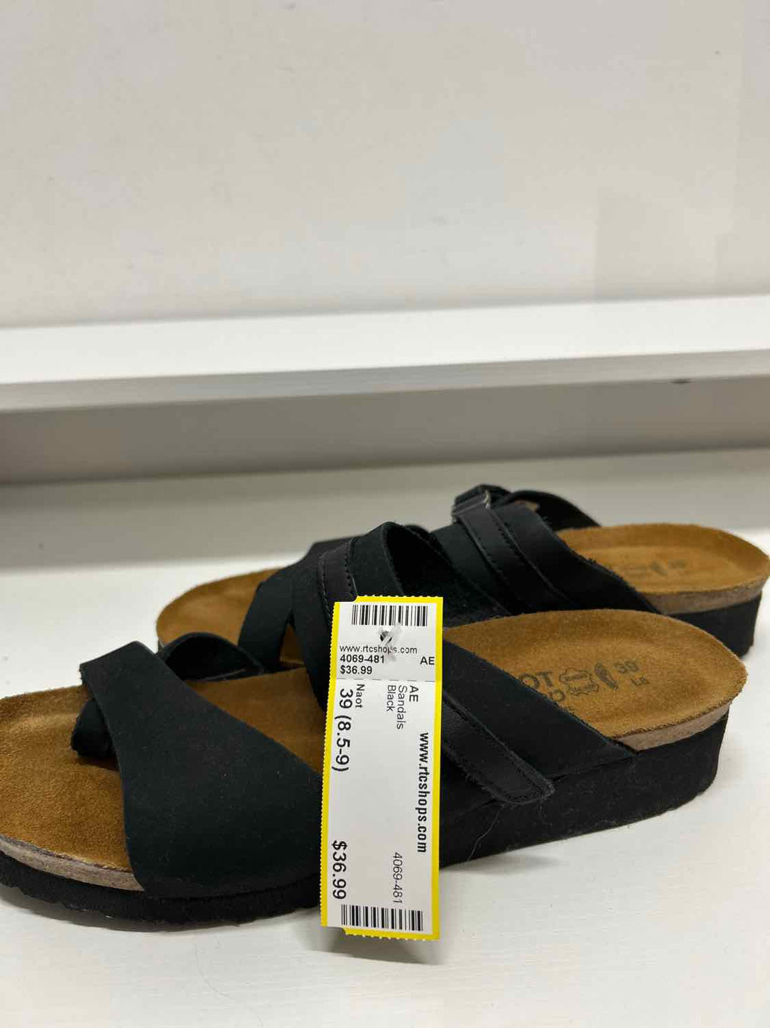 Naot Women Size 39 (8.5-9) Black Sandals