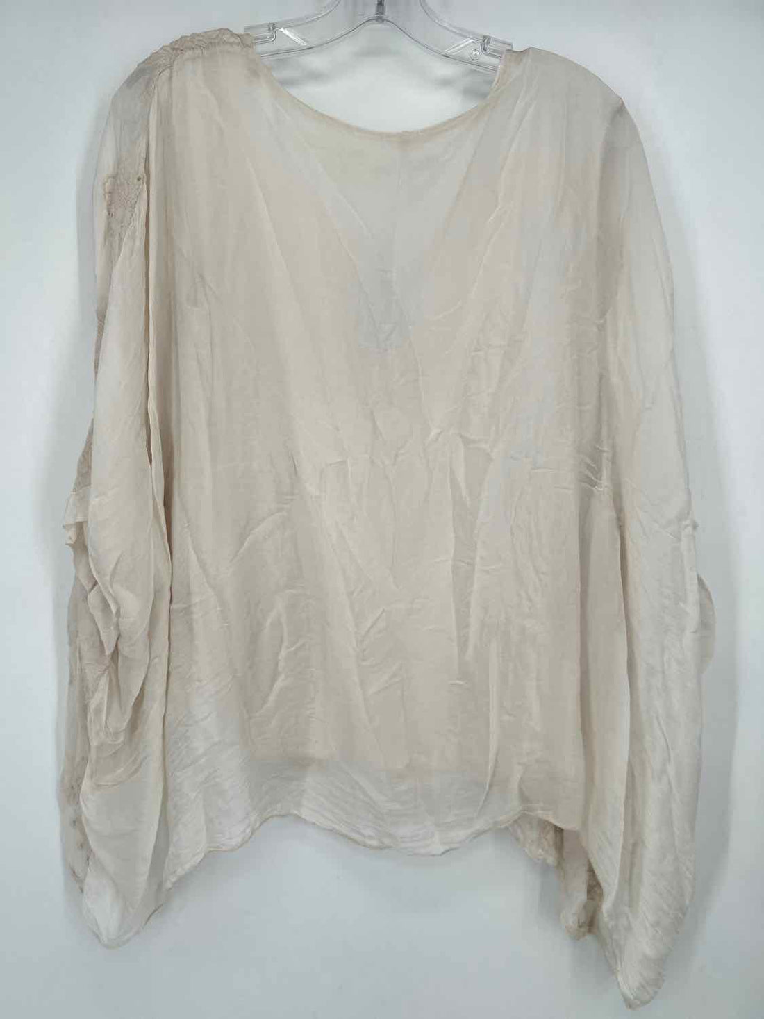 Tempo Paris Size M Cream Floral Silk Long Sleeve