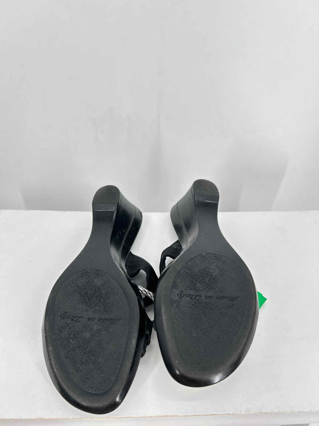 Italian Shoe Makers Women Size 6 Black Wedges