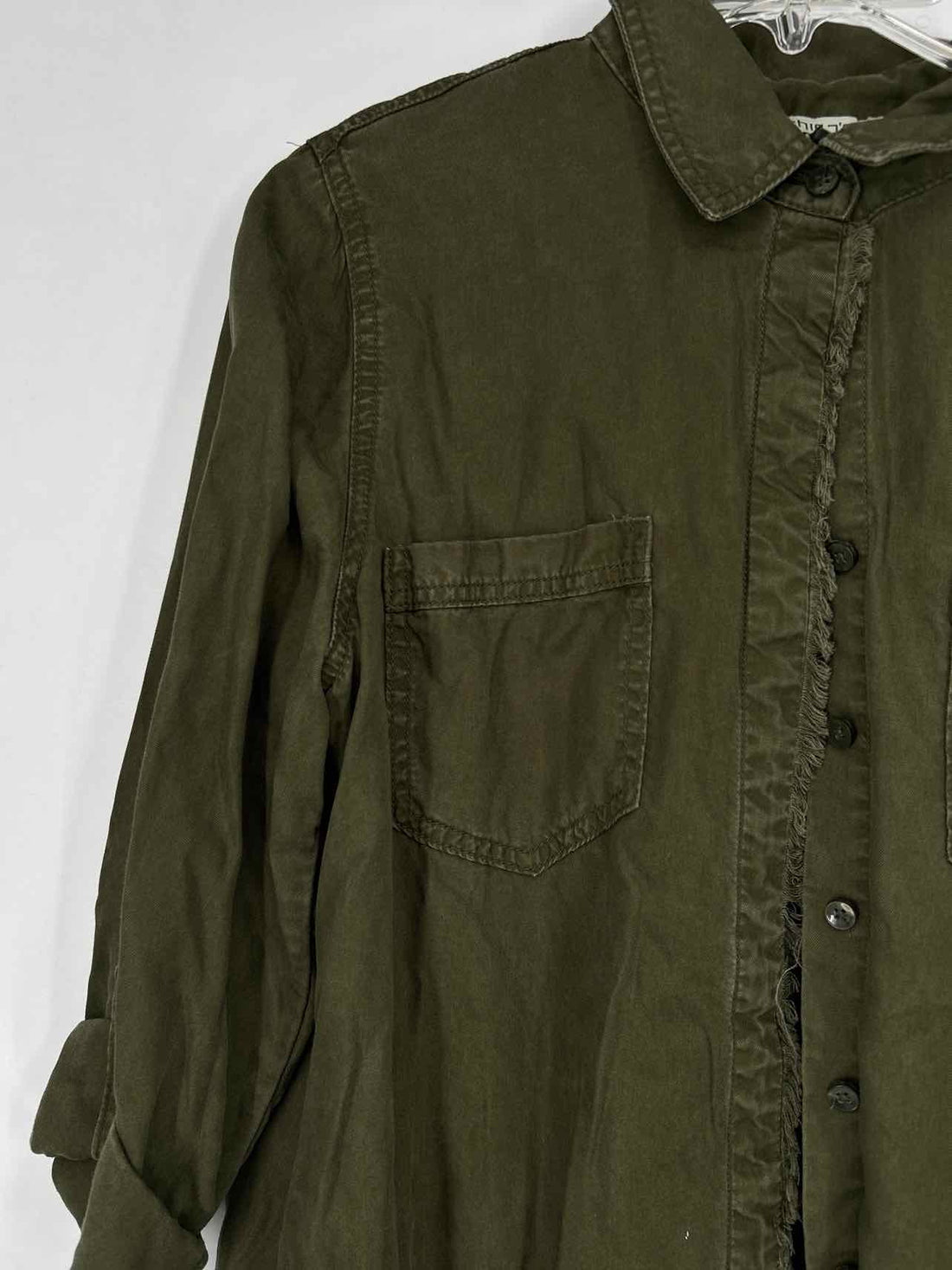 Chicos Size 1.5 (M) Army Green Long Sleeve