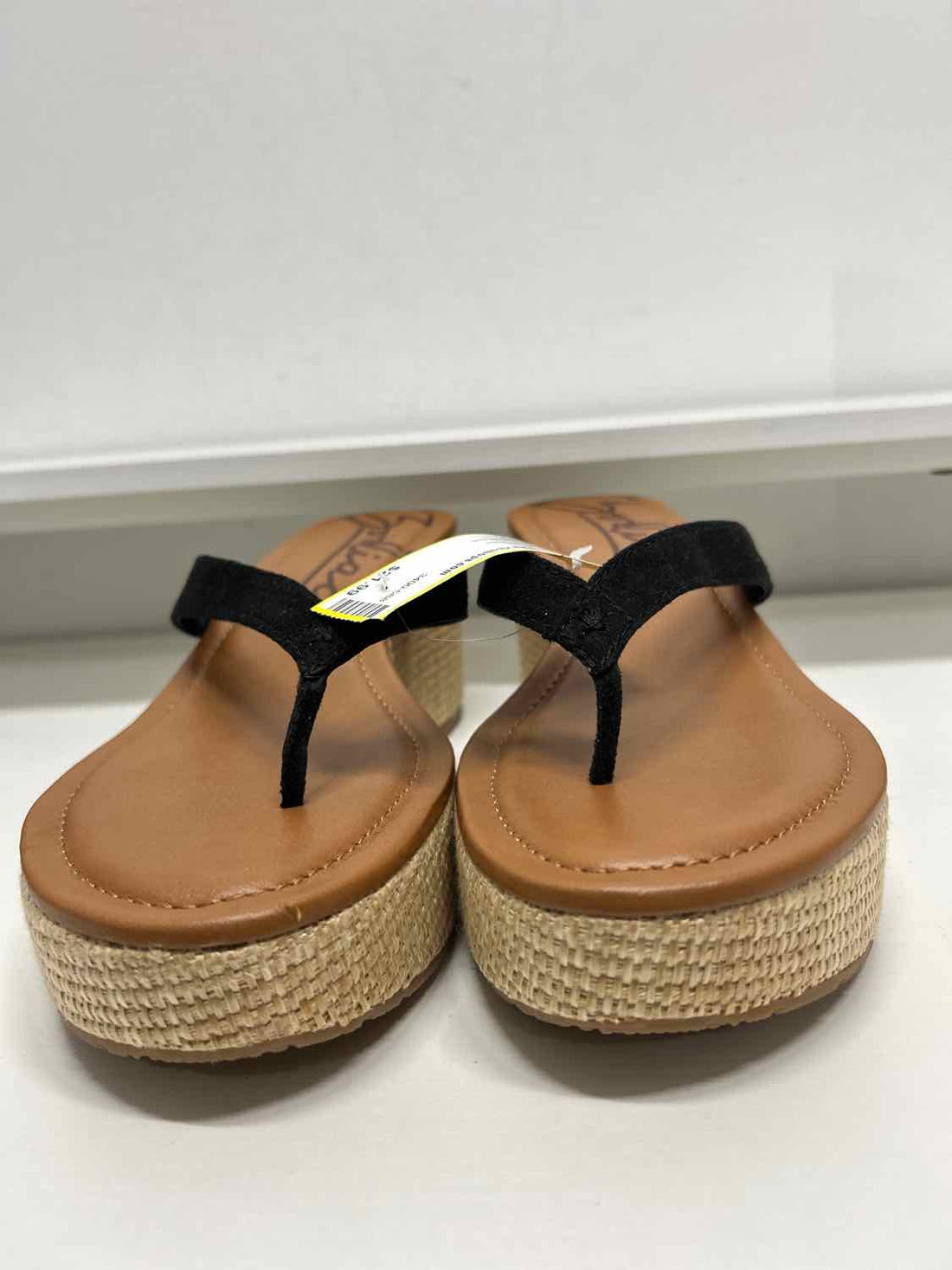 Zodiac Women Size 9.5 Black Like New Wedges