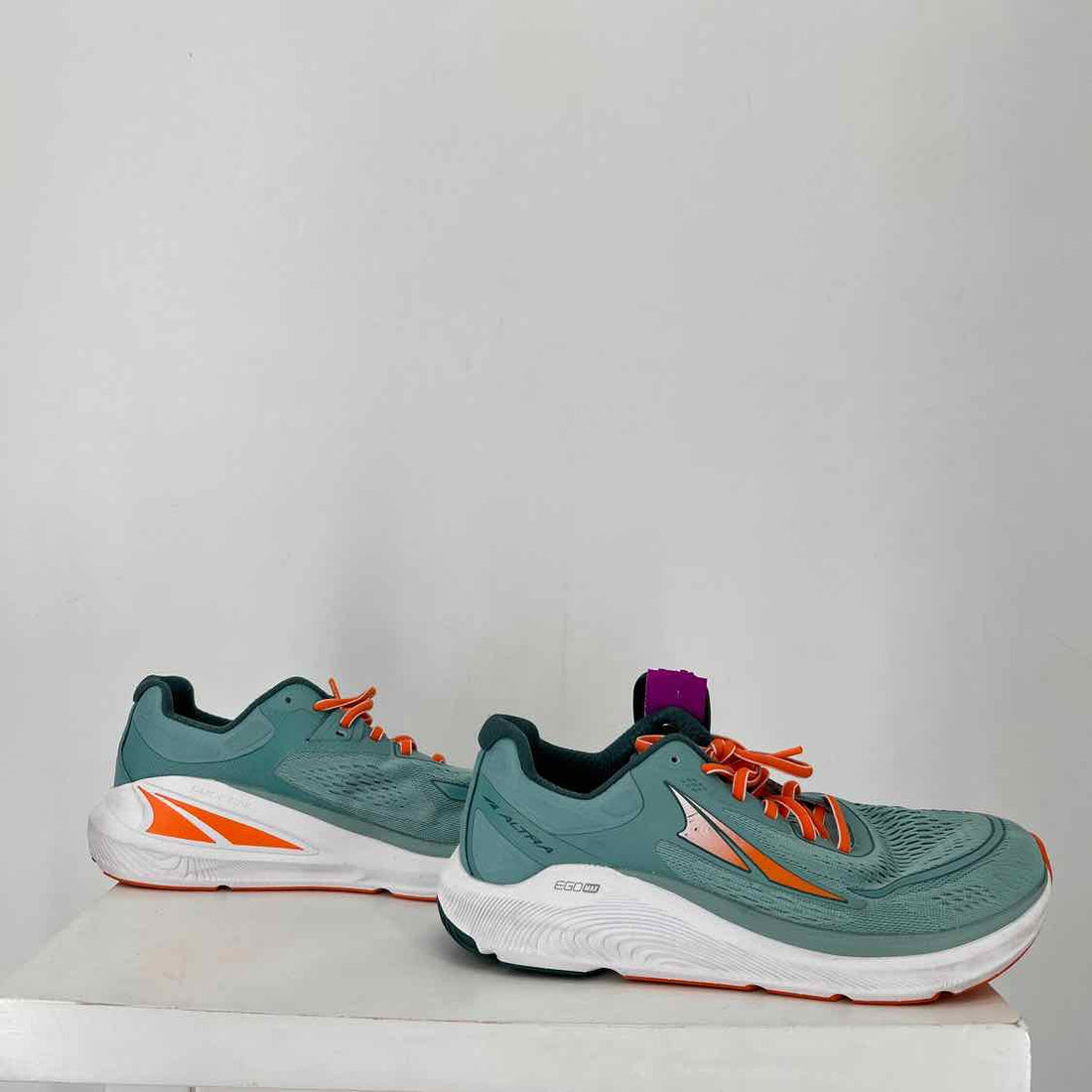Altra Women Size 10.5 Turquoise & Orange Sneakers