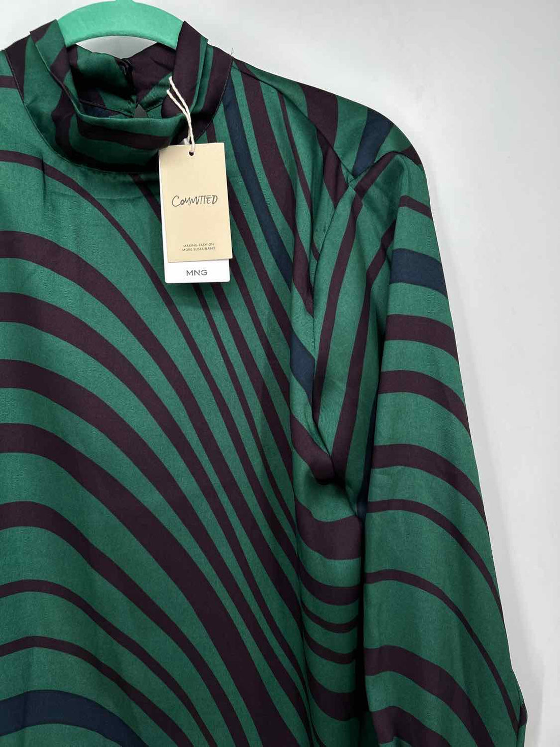 MNG Size 8 Green Print NWT Long Sleeve