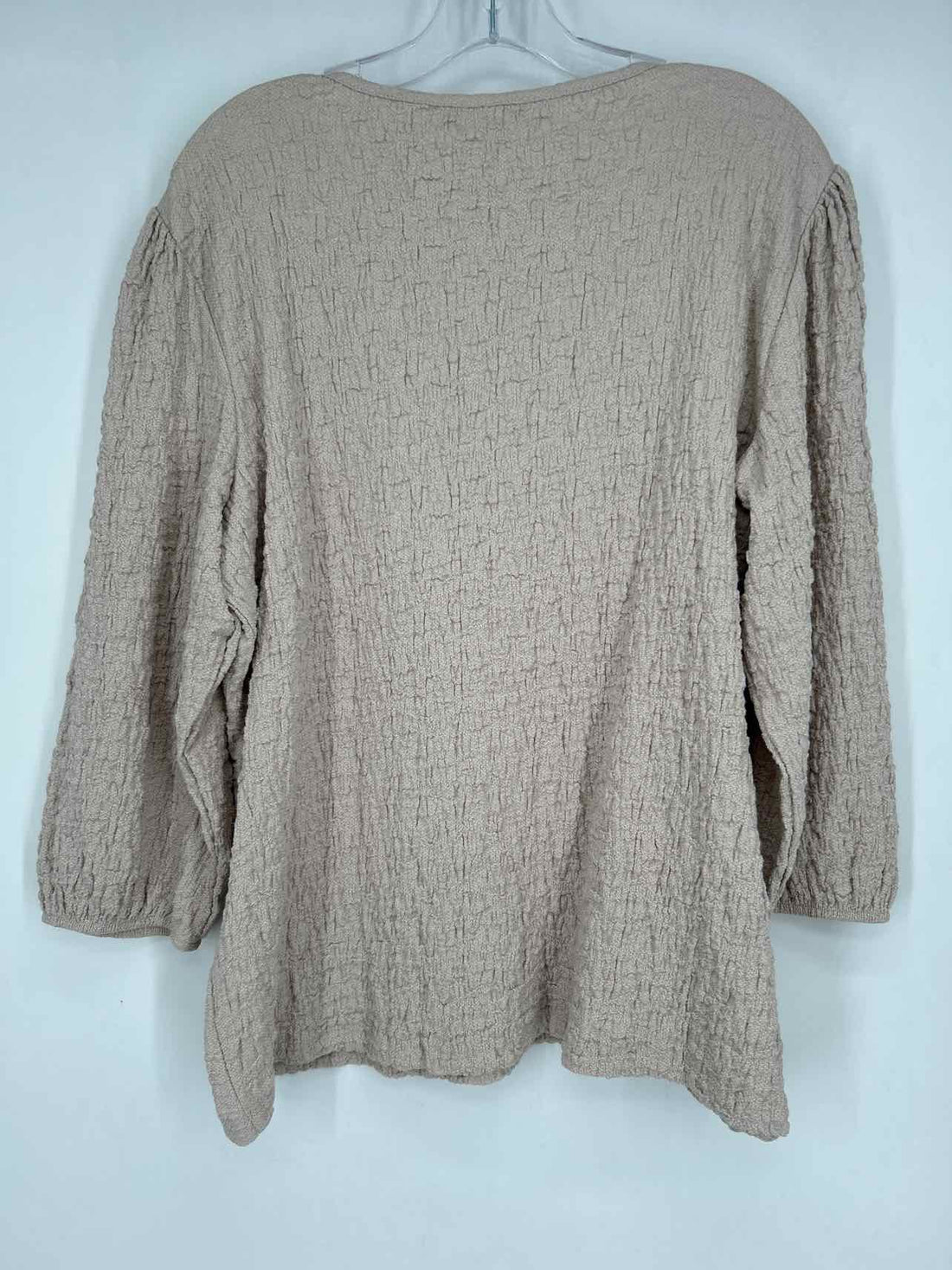 Chicos Size 3 (XL) Beige Textured NWT Long Sleeve