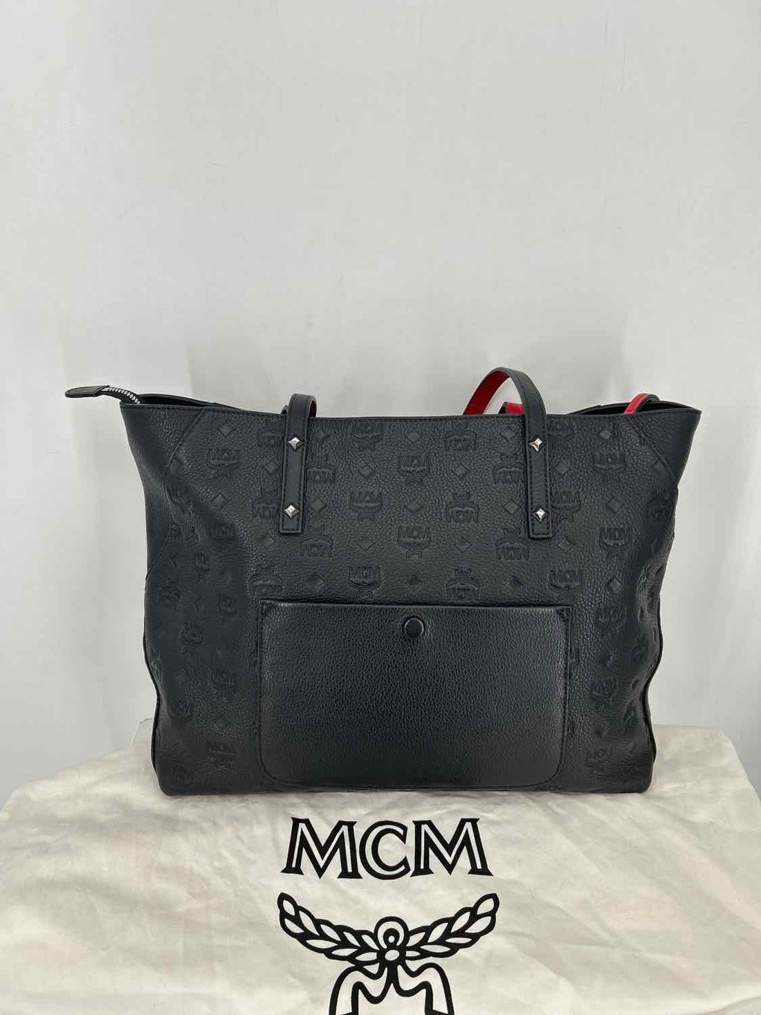 MCM Black Leather Pre Owned LUXURY