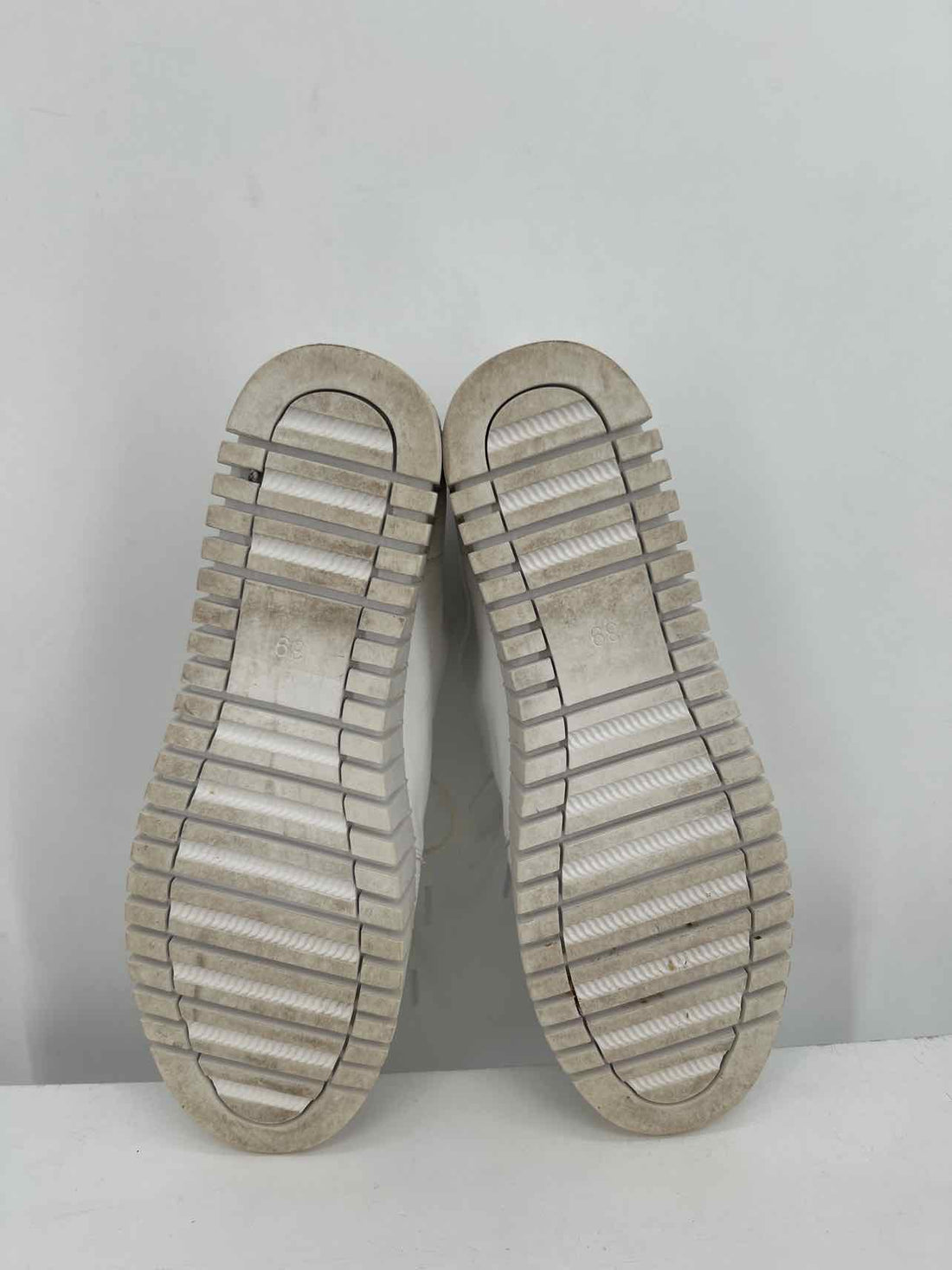 Silent D Women Size 39 (8.5-9) White Sneakers