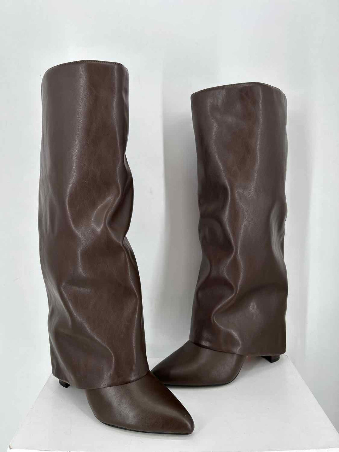Modatope Women Size 10 Brown Knee-High Boot