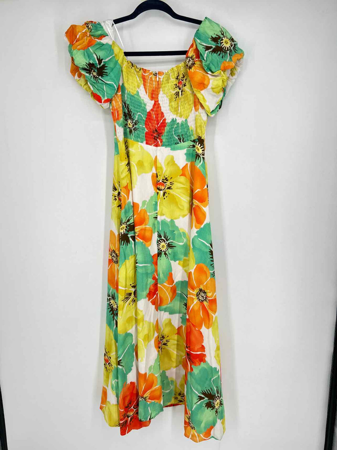 Entro Size S White Floral NWT Dress