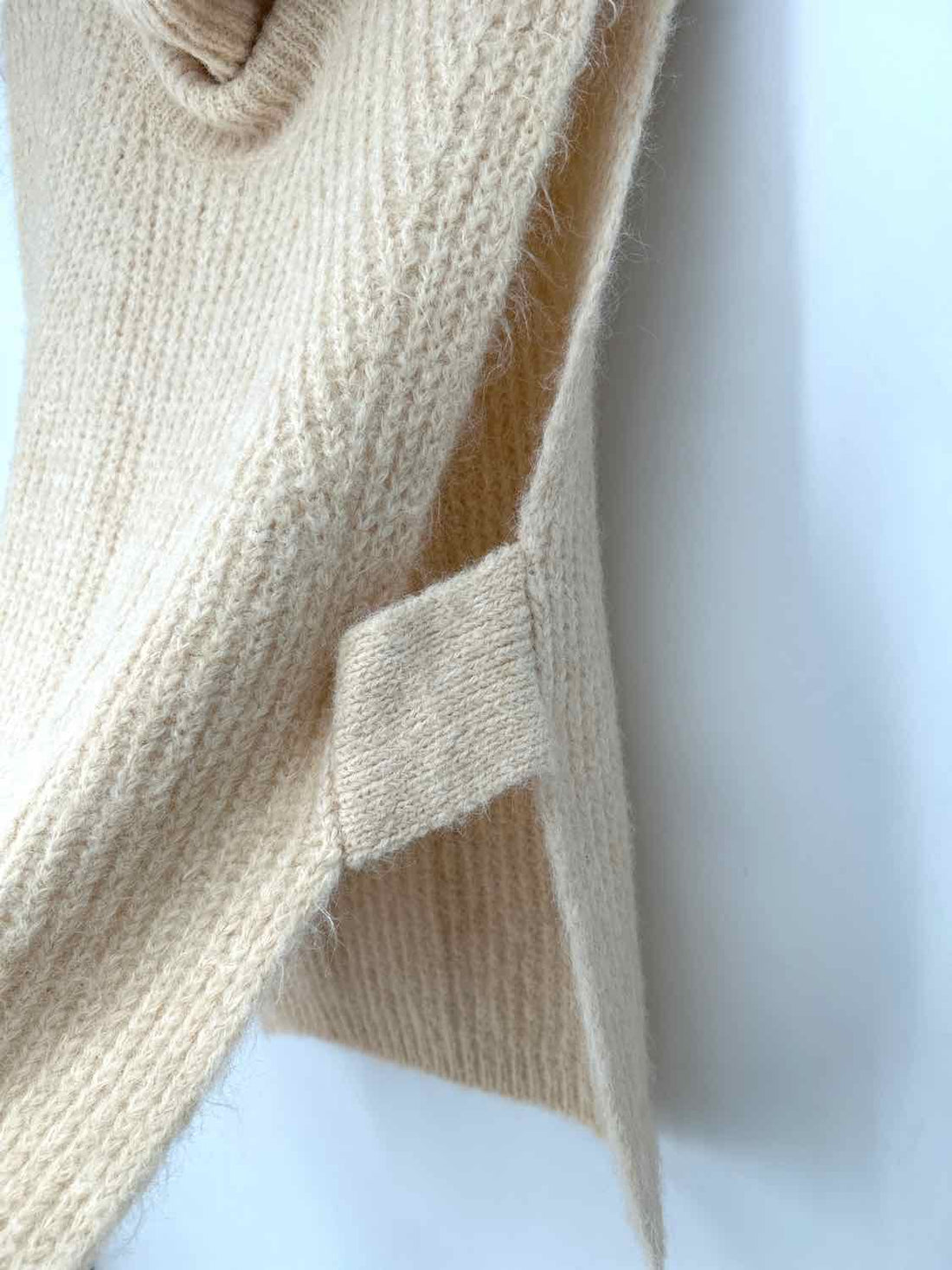 Molly Bracken Size XS Tan Knit Vest