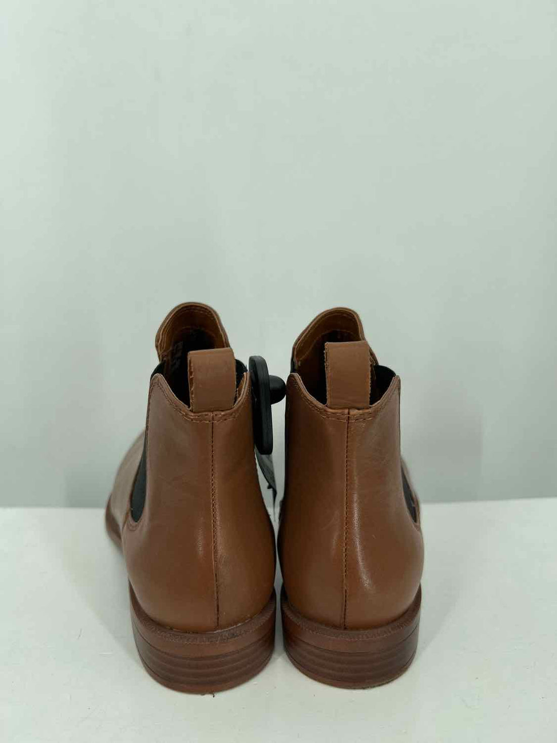 Clarks Women Size 8 Brown Genuine Leather Ankle Boot