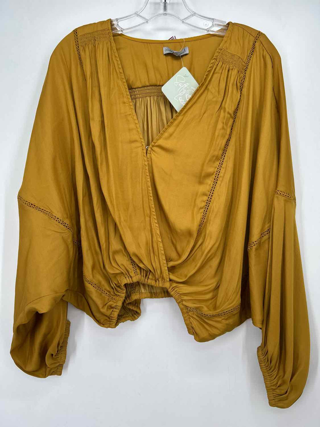 Wishlist Apparel Size M/L Mustard NWT Long Sleeve