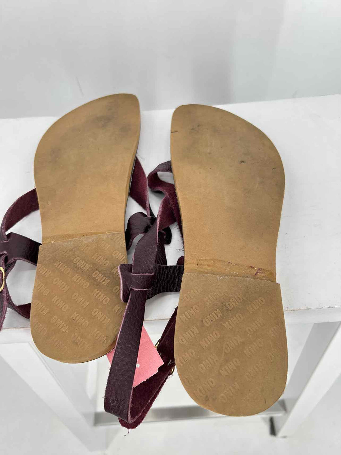 Kino Women Size 9 Red Sandals
