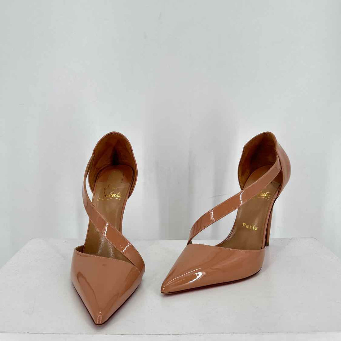 Christian Louboutin D'Orsay Pumps Women Size 38 Nude Patent Leather LUXURY