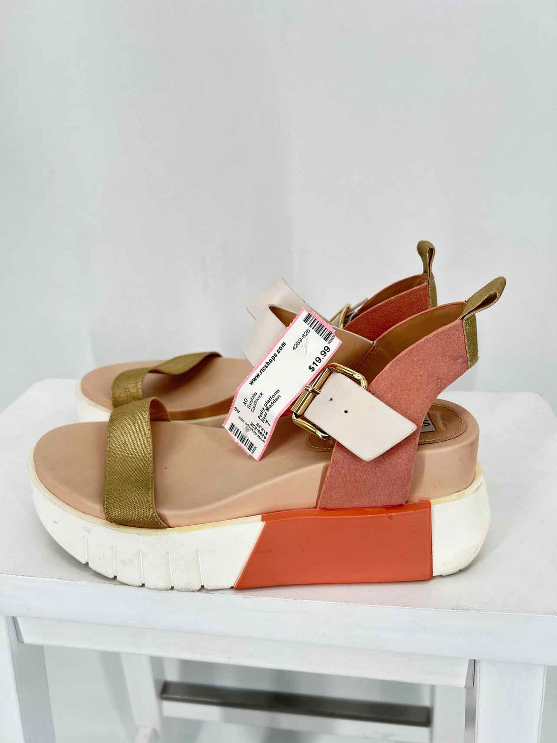 Steve Madden Women Size 7 Colorblock Sandals