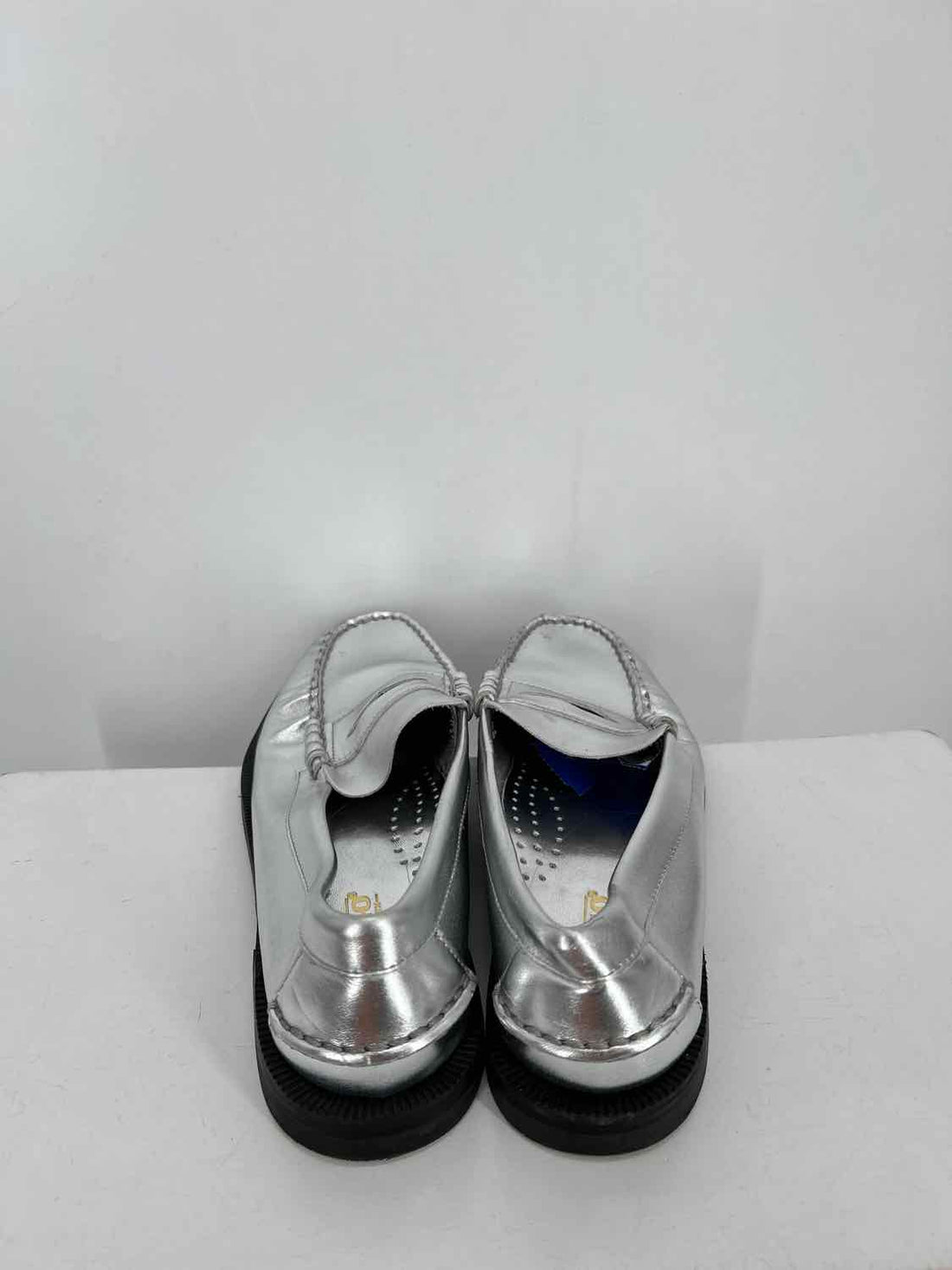Sebago Women Size 8.5 Silver Loafers