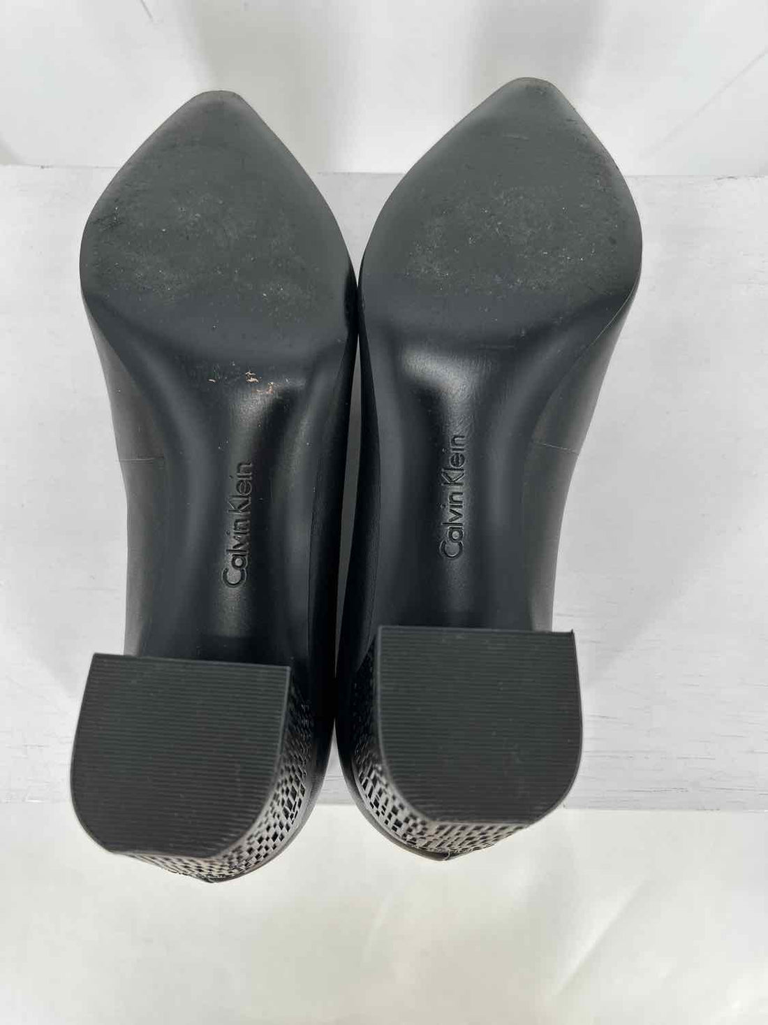 Calvin Klein Women Size 8 Black Heels