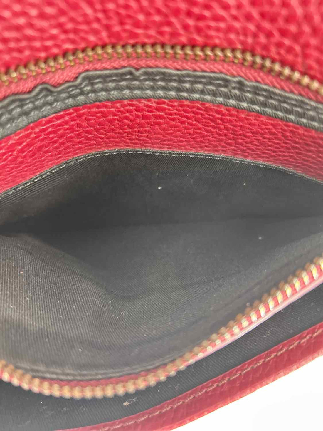 Fossil Maroon Pebbled Leather Crossbody