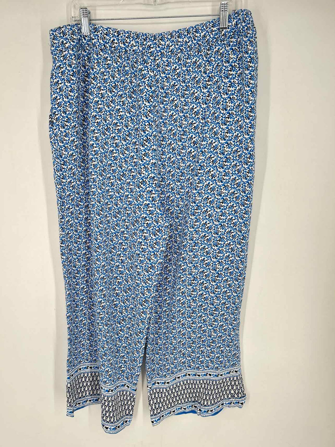 Loft Size XL White Blue & Black Pants