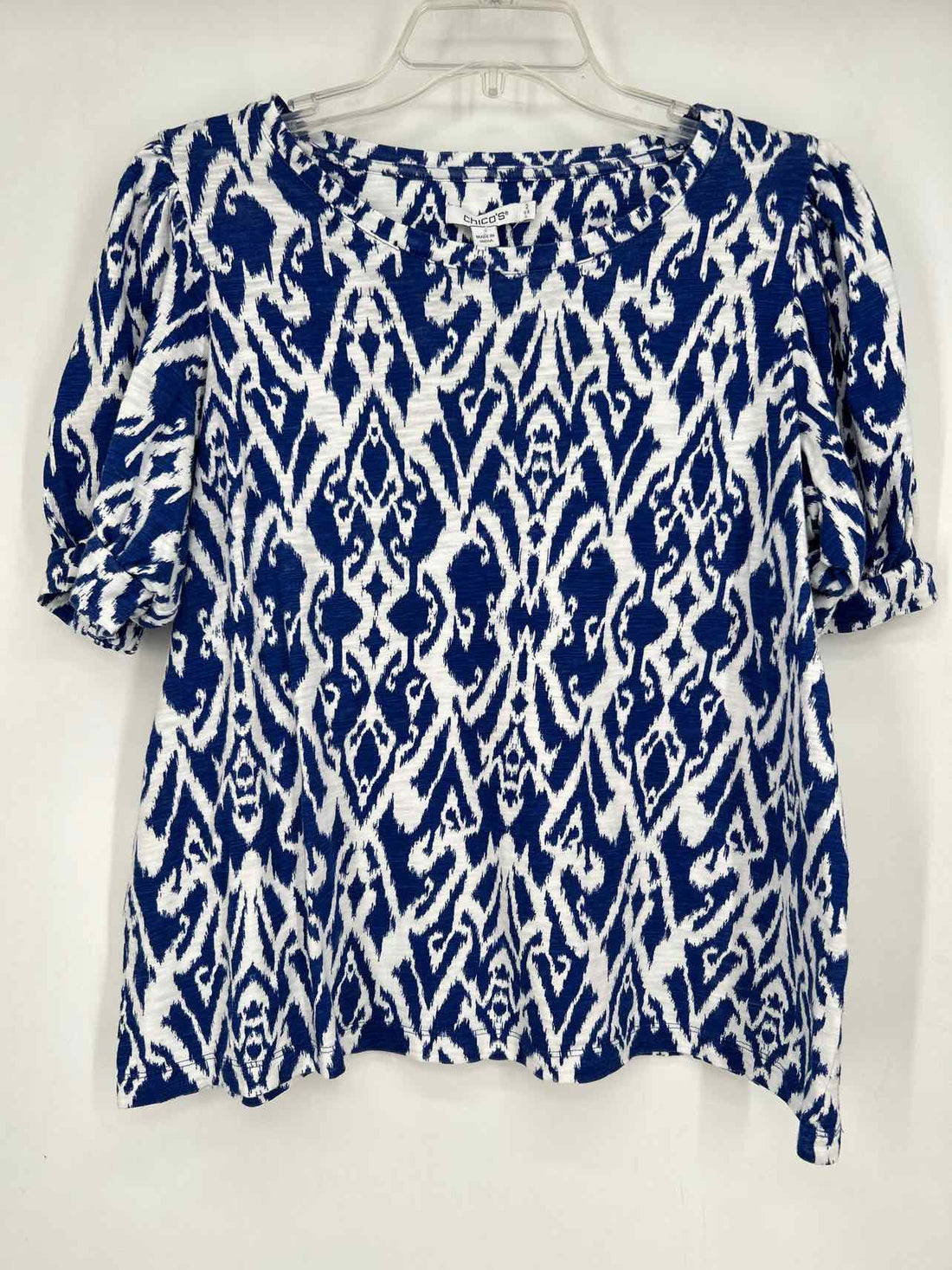 Chicos Size 2/L White & Blue Short Sleeve