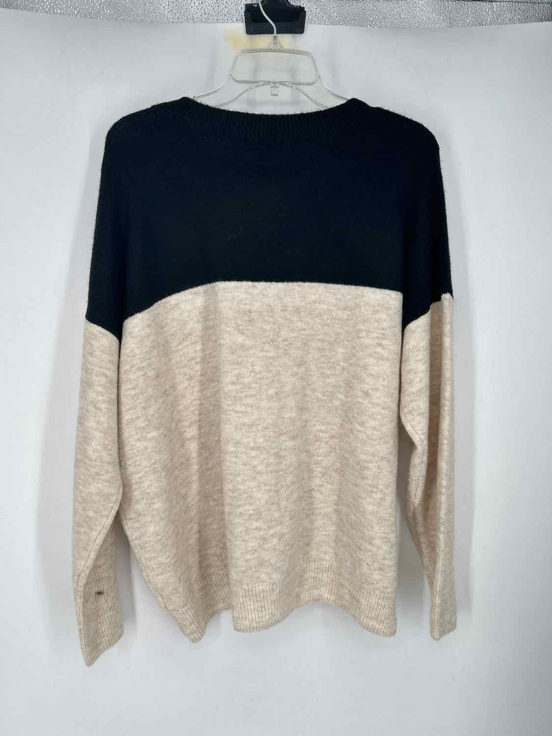 Vince Camuto Size L Black & Tan Color Block Sweater