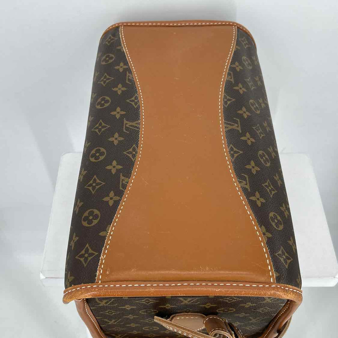 Louis Vuitton Train Case Monogram Vintage LUXURY