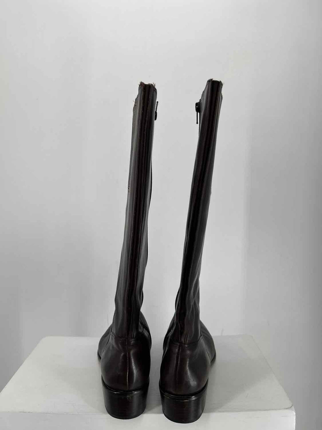 Corso Como Women Size 10 Dark Brown Knee-High Boot