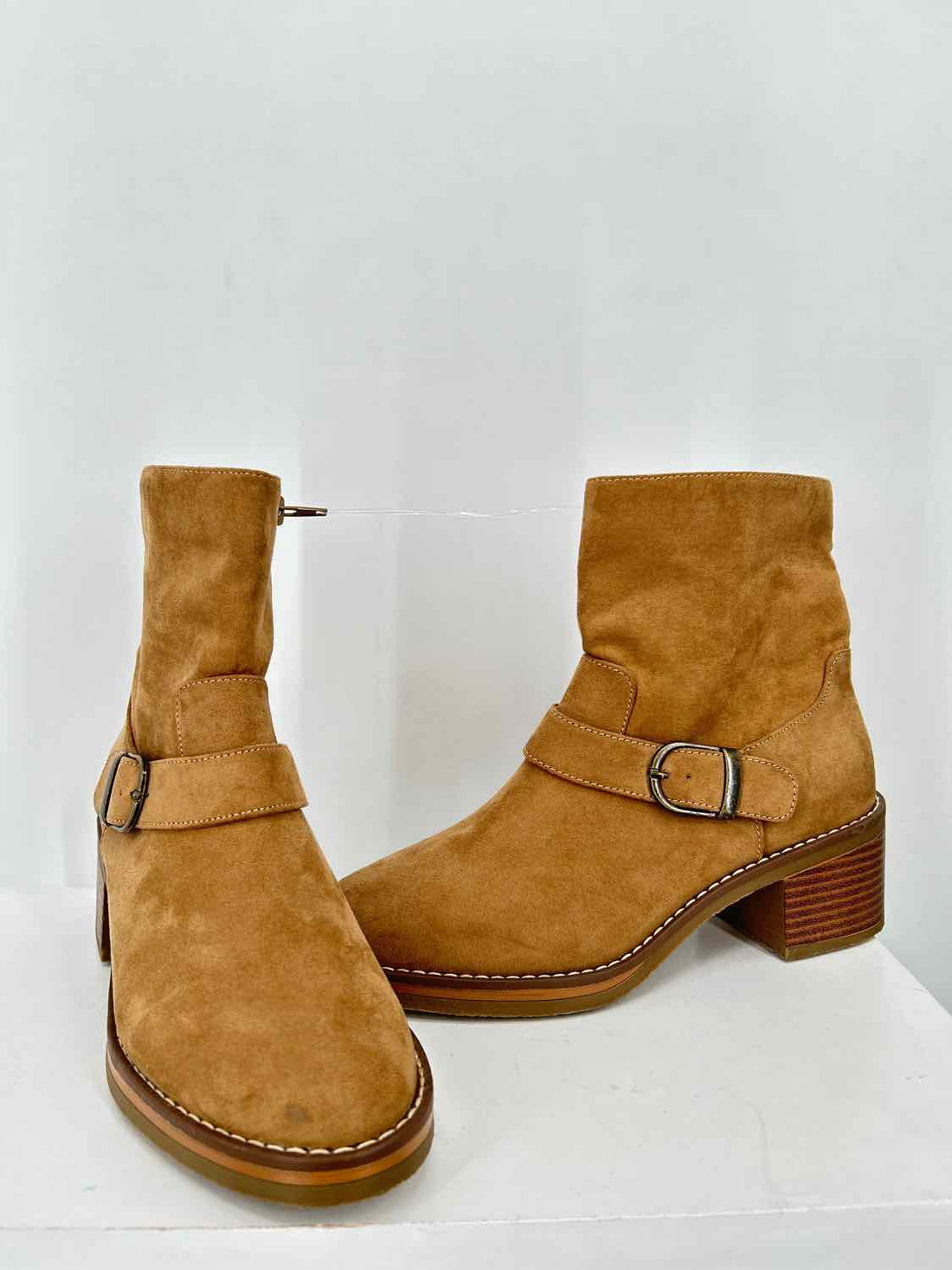 Kensie Women Size 6.5 Tan Faux Suede Ankle Boot