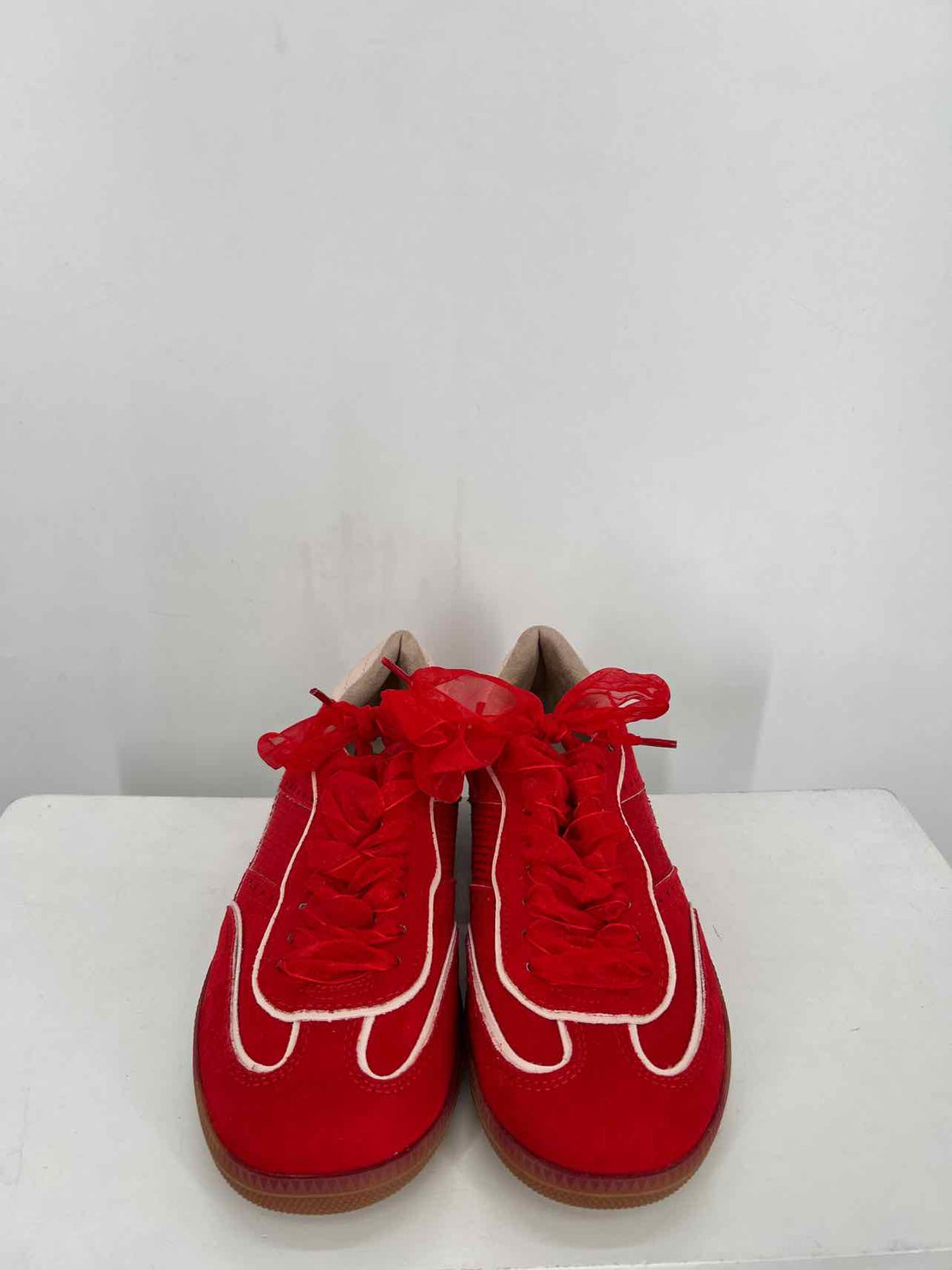 Shu Shop Women Size 6.5 Red & White New Boutique Shoes