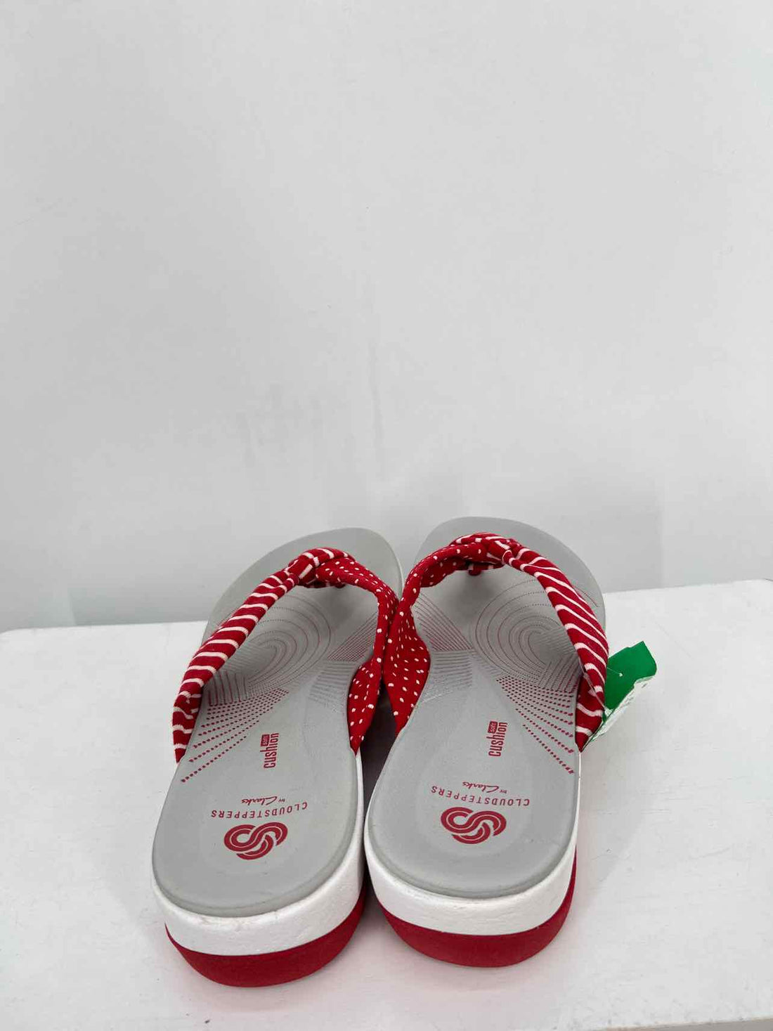 Clarks Women Size 8 Red & White Flip Flops