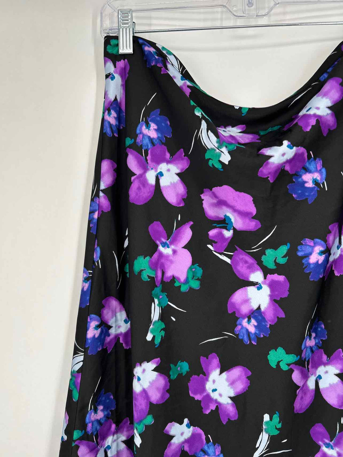 J Crew Size L Black Floral Skirts