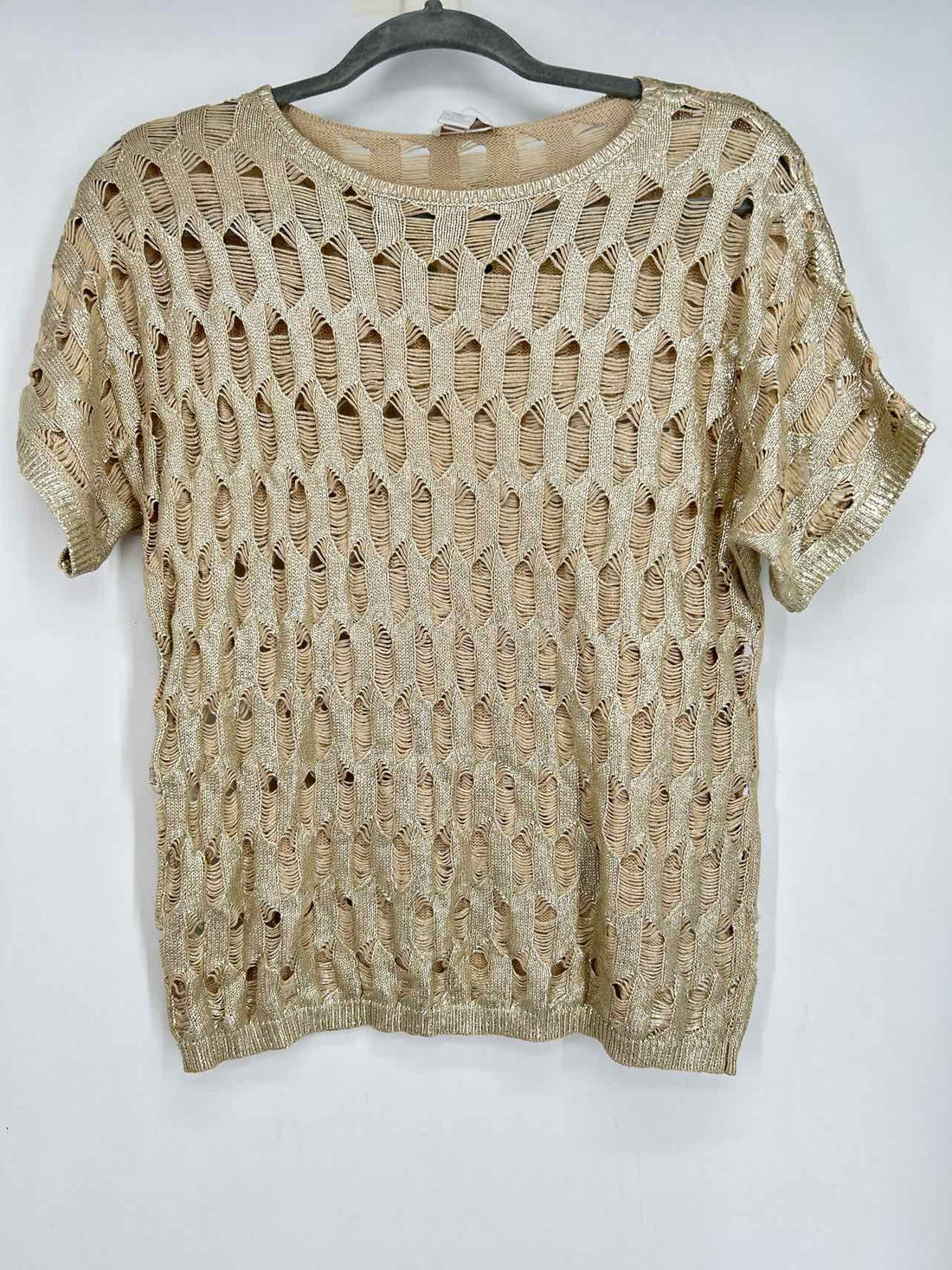 Chicos Size 1 (8) Gold Short Sleeve
