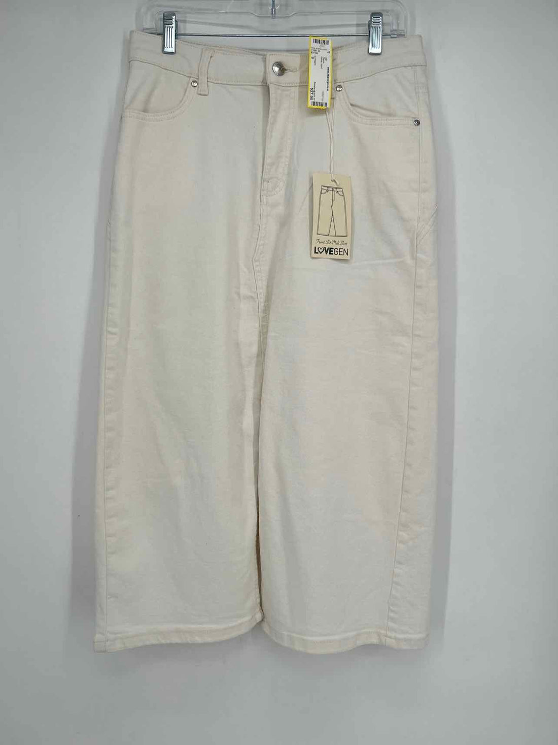 Lovegen Size 9 White NWT Skirts